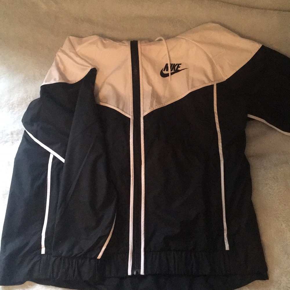 Nike windbreaker